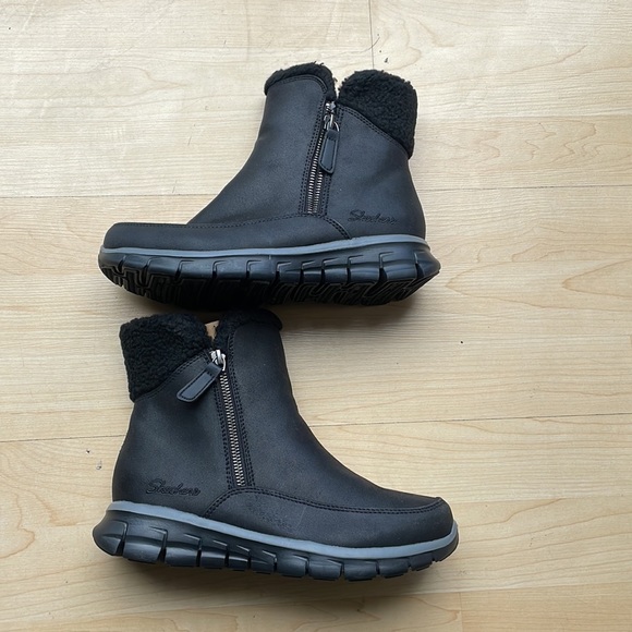 Skechers - Womens Synergy - Collab Boots, size 8 US womens, color black. - Picture 3 of 6